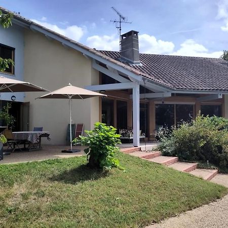 B&B Chez Frederique Et Norbert Mogneneins Exterior foto